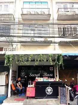 Cafe And Bar Secret Base